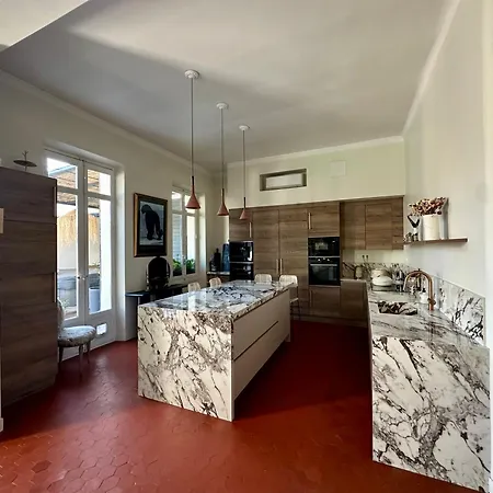 Divine Idylle Luxe 3 Chambres, Terrasse 130m2, Jacuzzi, Clim Plein Centre *