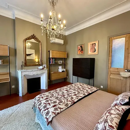 Divine Idylle Luxe 3 Chambres, Terrasse 130m2, Jacuzzi, Clim Plein Centre